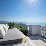 Rooftop Jacuzzi *