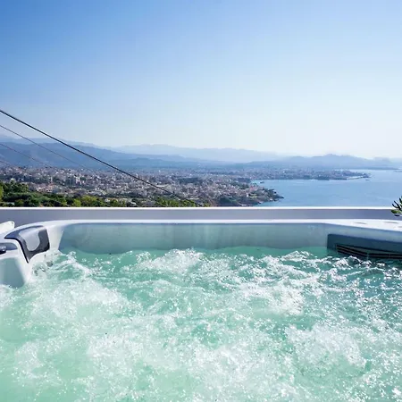 With Rooftop Hot Tub 아파트 하니아