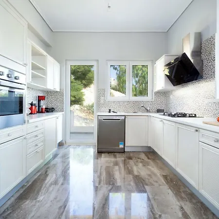 Apartment With Rooftop Hot Tub * Chania (Crete)