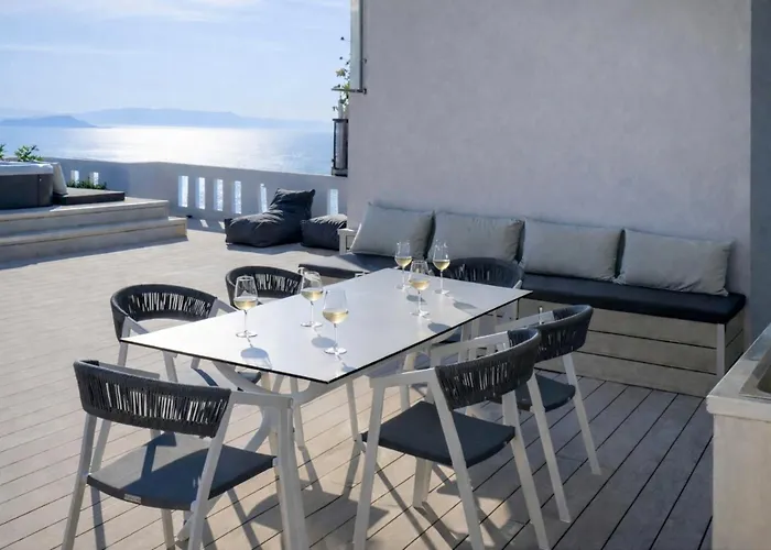 Apartment Rooftop Jacuzzi