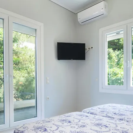 Apartman Rooftop Jacuzzi Hriszí Aktí Haniá