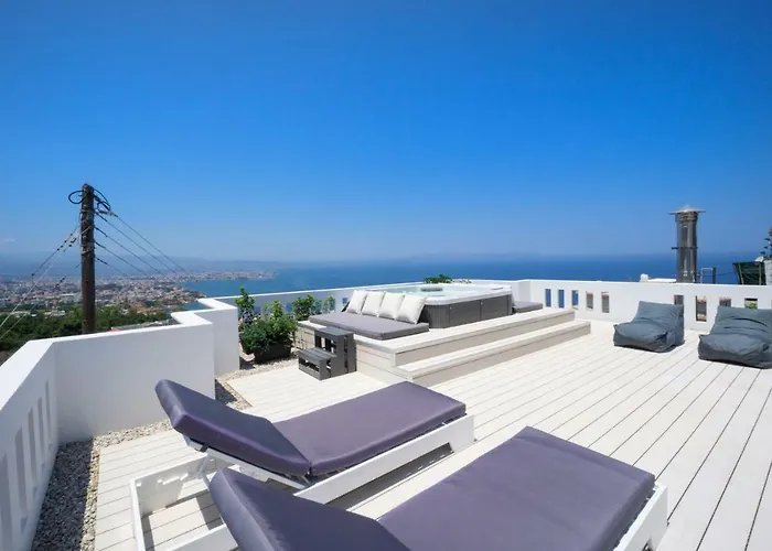 Rooftop Jacuzzi Chania (Crete)